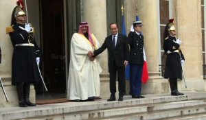François Hollande reçoit le prince héritier saoudien à l'Elysée