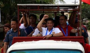 Elections-Philippines: Duterte promet de "remplir les morgues"
