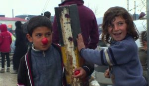 Grèce:"situation critique" pour des milliers d'enfants à Idomeni