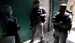 Jérusalem: une Palestinienne tente de poignarder des policiers