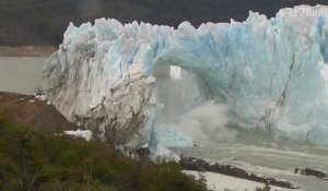 Argentine : l'effondrement spectaculaire d'un glacier 