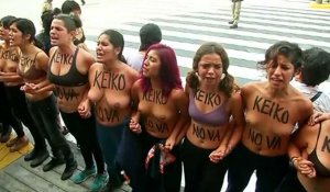Des Péruviennes manifestent seins nus pour défendre le droit à l'avortement