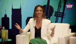 Jessica Alba se souvient de son premier shooting sexy... alors qu'elle était encore vierge (Vidéo)