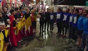 Avant Belgique-Italie, des supporters la jouent fair-play dans les rues de Lyon