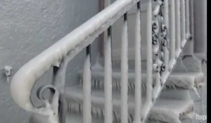 La tempête Stella piège une maison dans la glace au nord-est des États-Unis
