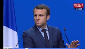 Macron: "Je ne viens pas devant les maires de France pour me faire siffler"