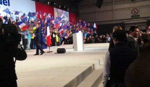 Marseille : Emmanuel Macron acclamé à son entrée au parc Chanot