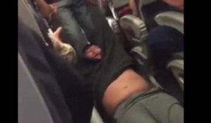 Public (bad) Buzz : United Airlines expulse violemment un passager qui a pourtant payé son billet !