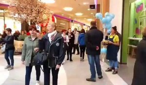 Les gens se pressaient à l'ouverture des portes de Rive Gauche à Charleroi - 2