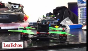 Une course de drones sur le Parvis de l'Hôtel de Ville à Paris