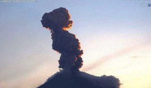 Au Mexique, éruption du volcan Popocatepetl