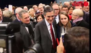 Primaire de la droite : bain de foule pour François Fillon à Saint-Brieuc