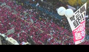 Des milliers de manifestants ont envahi les rues de Séoul
