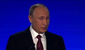 Poutine s'en prend à "l'hystérie" antirusse aux Etats-Unis