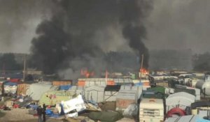 Multiples incendies en cours dans la "Jungle" de Calais (AFP)
