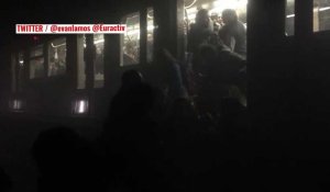 Attentats à Bruxelles : des passagers filment leur évacuation du métro
