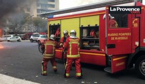 Marseille : un camion en feu en plein centre-ville