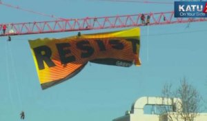 Greenpeace déploie une banderole au-dessus de la Maison Blanche
