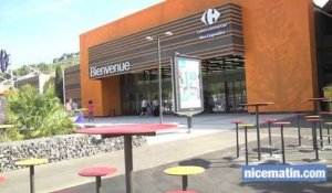 Carrefour Lingostière, 7 mois après l'effondrement du toit