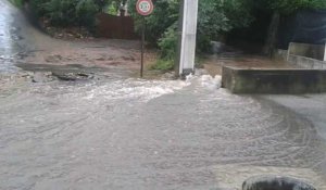 Le chemin de la source à Grasse sous les eaux