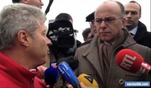 Le ministre de l'Intérieur Bernard Cazeneuve dans le Var