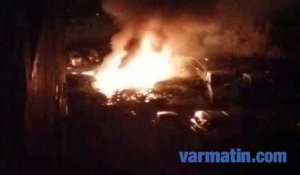 Une voiture s'enflamme sur un parking à Sainte-Maxime