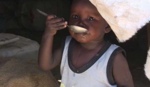 Fatigués et affamés, des Sud-Soudanais se réfugient au Soudan