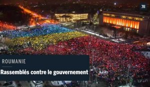 A Bucarest, la foule forme un drapeau géant pour réclamer la démission du gouvernement