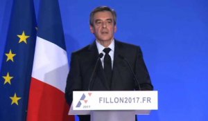 François Fillon défend la légalité de l'emploi de sa femme