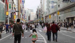 On est vendredi, les Japonais sont incités à partir du travail à 15h