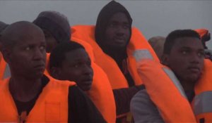 Des milliers de migrants secourus en Méditerranée