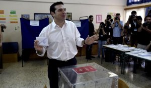 Syriza en tête des élections, la droite reconnaît sa défaite