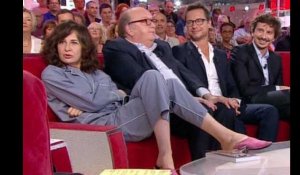 Valérie Lemercier en pyjama chez Michel Drucker - ZAPPING TÉLÉ DU 21/09/2015