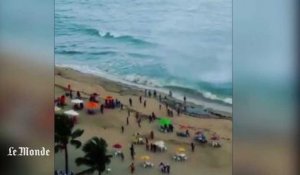Une trombe marine sème la panique sur une plage brésilienne