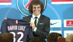 David Luiz "très heureux" de rejoindre le PSG pour 50 millions d'euros