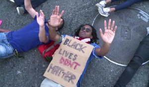 Ferguson : des milliers de manifestants dans les rues américaines