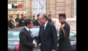 Chirac passe les pouvoirs à Sarkozy