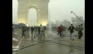 Des manifestations contre le viol secouent New Delhi
