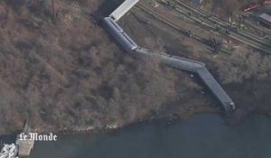 New York : les images du train après l'accident