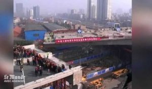 Timelapse : la rotaion d'un énorme bout de pont en Chine