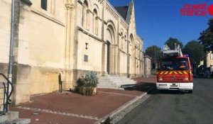 Feu dans l'église Sainte-Croix à Saint-Lô.