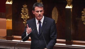 Paris "n'hésitera pas" à rétablir le contrôle aux frontières, assure Valls