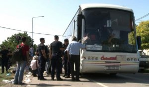 Croatie: des migrants dans l'attente d'un train qui ne vient pas