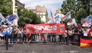 Visite de Valls : des enseignants manifestent devant la préfecture