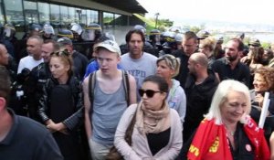 Marseille : les intermittents évacués par la police devant le Palais du Pharo