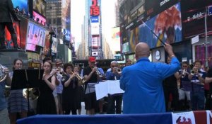 Hommage musical aux victimes de Nice sur Times Square