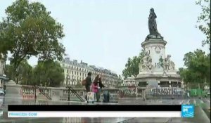 Paris : la statue de la place de la République, symbole de mémoire après les attentats, nettoyée