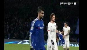 Chelsea - PSG: Hazard et Di Maria échangent leurs maillots à la mi-temps
