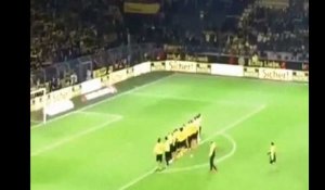 La réaction fantastique des supporters de Dortmund après le décès accidentel d'un des leurs pendant le match
