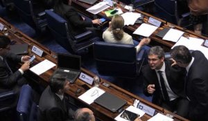 Brésil: le Sénat se prononce pour la tenue du procès de Rousseff